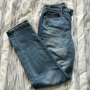 AMERICAN EAGLE HIGHEST RISE 90S BOYFRIEND JEANS